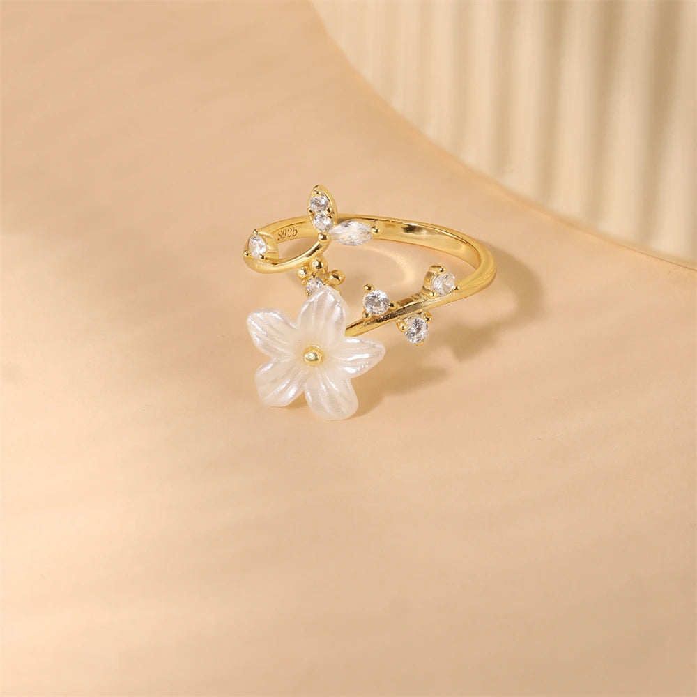 Bague en argent sterling avec fleur de naissance personnalisée