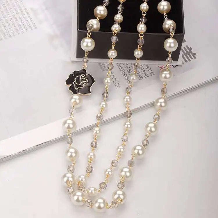 Collier Vintage Camellia Perles