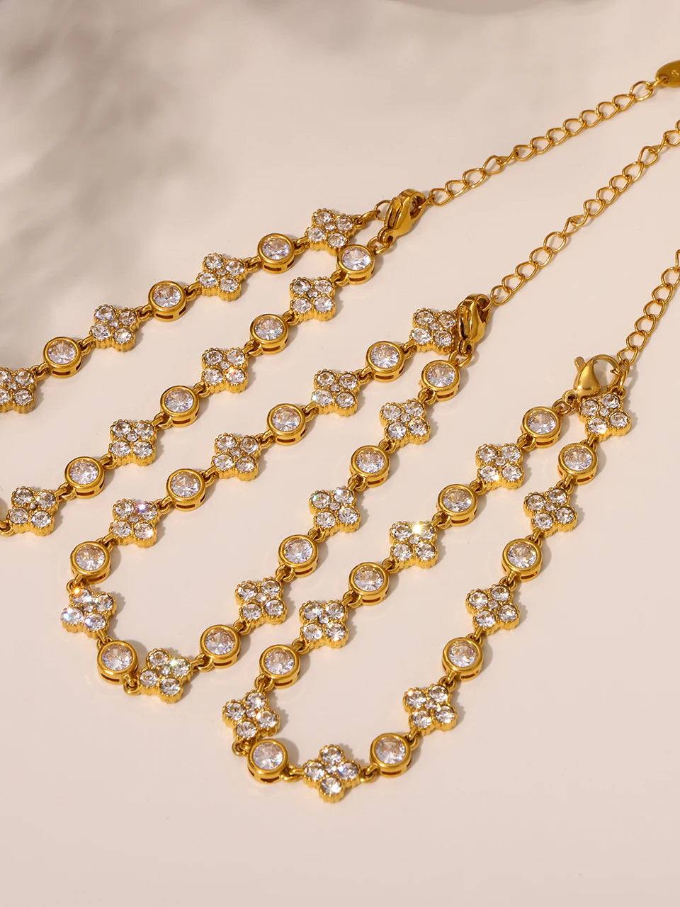 Bracelet chaîne femme plaqué or 18K ajustable