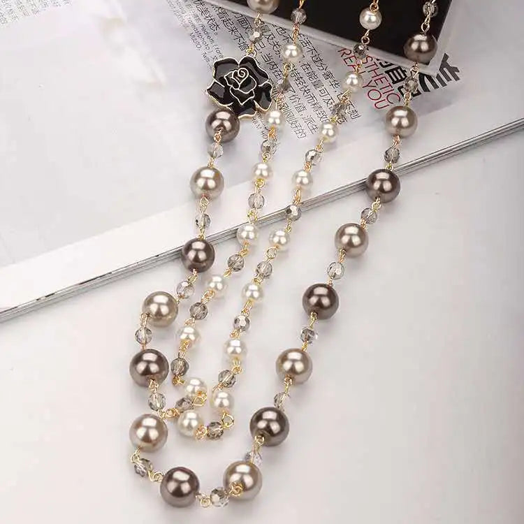 Collier Vintage Camellia Perles