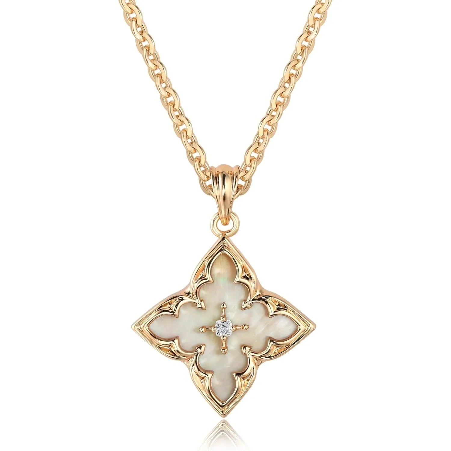 Collier Trèfle Élégant Plaqué Or avec Pendentif CZ ✨