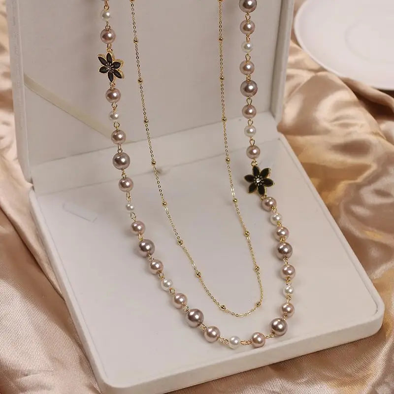 Collier Vintage Camellia Perles
